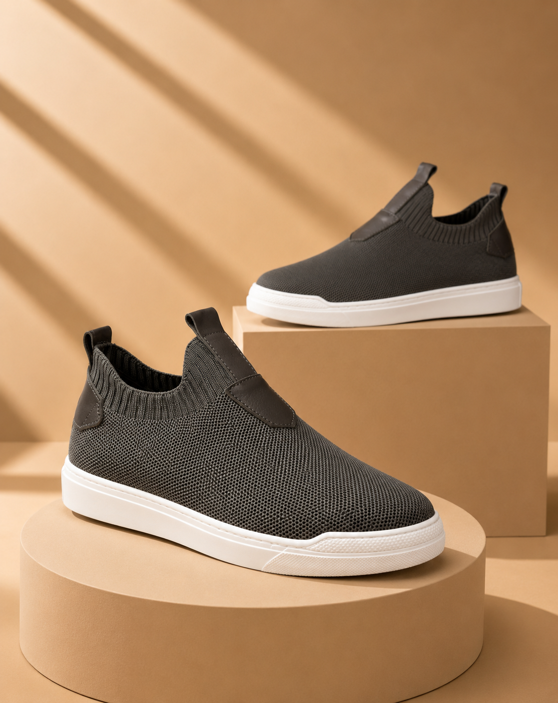 ÖZEL OLARAK ÜRETİM YAPTIĞIMIZ %100 GERÇEK TRİKO SNEAKERS