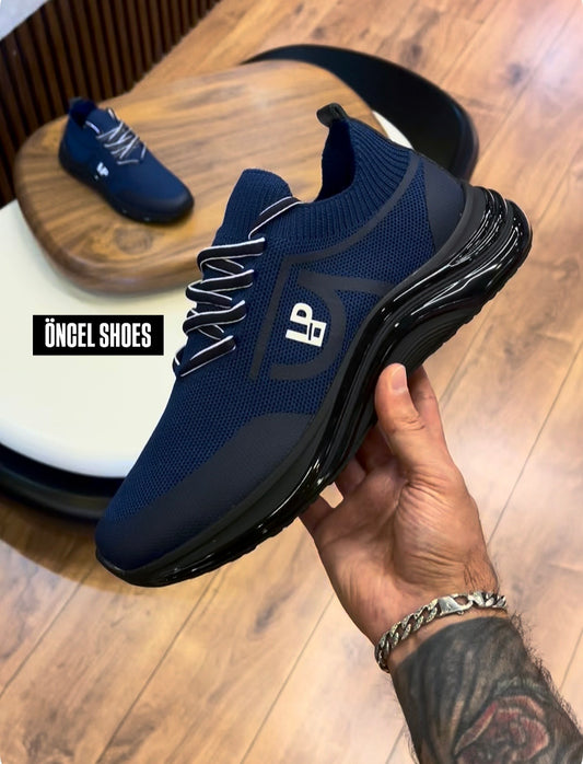 ÖZEL OLARAK ÜRETİM YAPTIĞIMIZ %100 GERÇEK TRİKO SNEAKERS