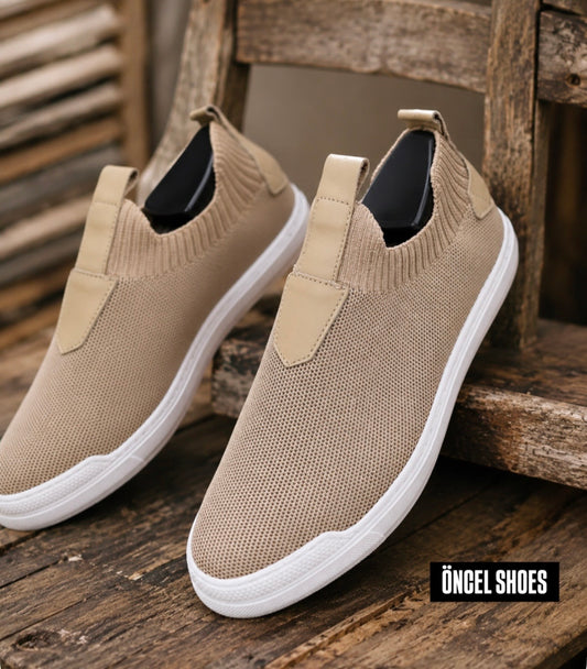 ÖZEL OLARAK ÜRETİM YAPTIĞIMIZ %100 GERÇEK TRİKO SNEAKERS