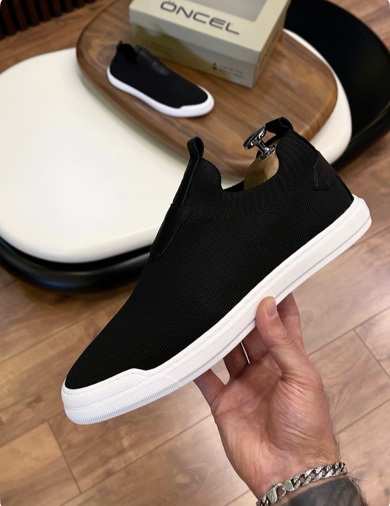 ÖZEL OLARAK ÜRETİM YAPTIĞIMIZ %100 GERÇEK TRİKO SNEAKERS