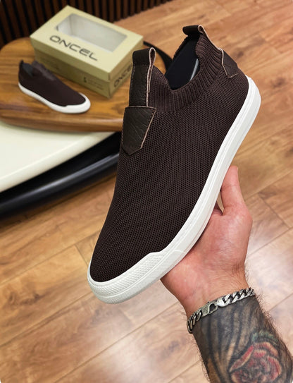 ÖZEL OLARAK ÜRETİM YAPTIĞIMIZ %100 GERÇEK TRİKO SNEAKERS